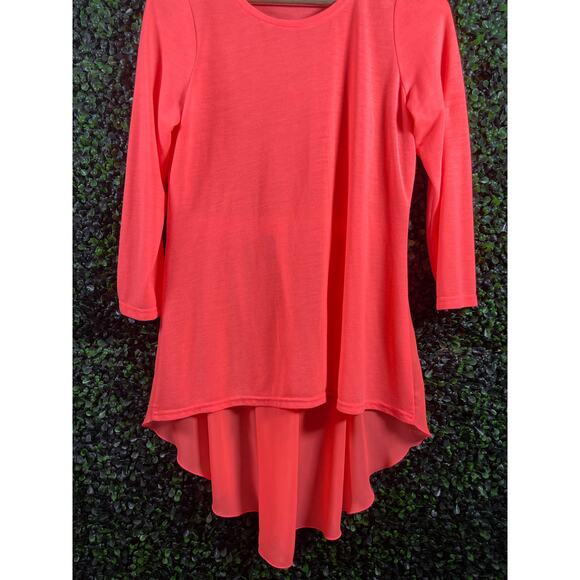 Cousin Earl, Drope Tail Blouse, Women’s Size M - Picture 4 of 6